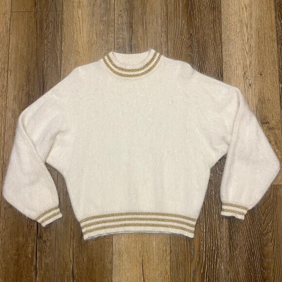 VTG Rafaella White Gold Trim Angora Wool Fuzzy Sweater M Luxury Classic Timeless - Picture 2 of 6